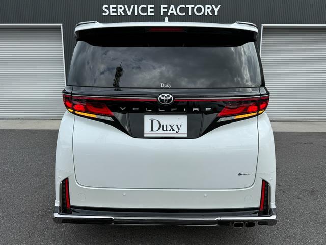 ヴェルファイアハイブリッド 　モデリスタエアロ　シグネチャー　１３．２インチフリップダウンモニター　ユニバーサルステップ　独立ムーンルーフ　パノラミックビュー　デジタルミラー　ブラインドスポットモニター　ドラレコ前後　ＨＵＤ（12枚目）