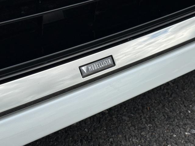 ヴェルファイアハイブリッド 　モデリスタエアロ　シグネチャー　１３．２インチフリップダウンモニター　ユニバーサルステップ　独立ムーンルーフ　パノラミックビュー　デジタルミラー　ブラインドスポットモニター　ドラレコ前後　ＨＵＤ（21枚目）