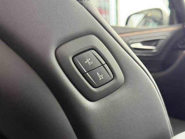 ヴェルファイアハイブリッド 　モデリスタエアロ　シグネチャー　１３．２インチフリップダウンモニター　ユニバーサルステップ　独立ムーンルーフ　パノラミックビュー　デジタルミラー　ブラインドスポットモニター　ドラレコ前後　ＨＵＤ（48枚目）