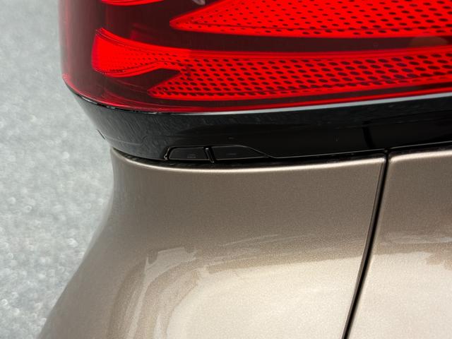 アルファードハイブリッド Ｚ　１３．２フリップダウンモニター　デジタルインナーミラー　チームメイト　ドラレコ前後　ツインムーンルーフ　ヘッドアップディスプレイ　シートヒーター　シートクーラー（39枚目）