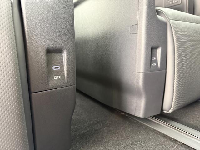 アルファードハイブリッド Ｚ　１３．２フリップダウンモニター　デジタルインナーミラー　チームメイト　ドラレコ前後　ツインムーンルーフ　ヘッドアップディスプレイ　シートヒーター　シートクーラー（57枚目）