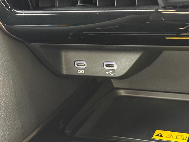 アルファードハイブリッド Ｚ　１３．２フリップダウンモニター　デジタルインナーミラー　チームメイト　ドラレコ前後　ツインムーンルーフ　ヘッドアップディスプレイ　シートヒーター　シートクーラー（67枚目）