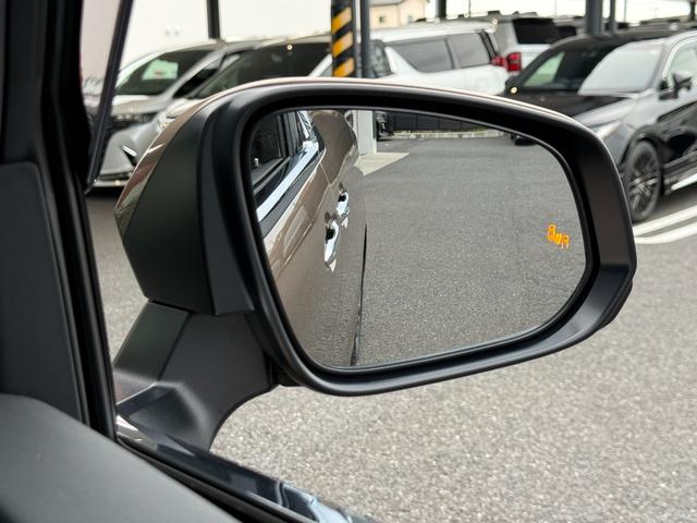 アルファードハイブリッド Ｚ　１３．２フリップダウンモニター　デジタルインナーミラー　チームメイト　ドラレコ前後　ツインムーンルーフ　ヘッドアップディスプレイ　シートヒーター　シートクーラー（70枚目）