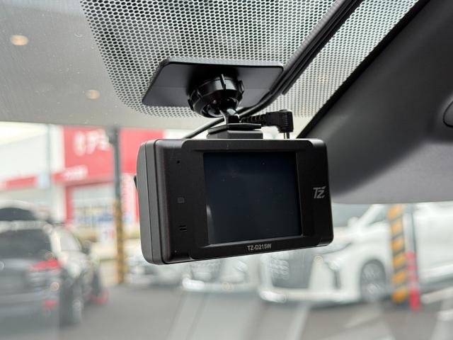 アルファードハイブリッド Ｚ　１３．２フリップダウンモニター　デジタルインナーミラー　チームメイト　ドラレコ前後　ツインムーンルーフ　ヘッドアップディスプレイ　シートヒーター　シートクーラー（71枚目）