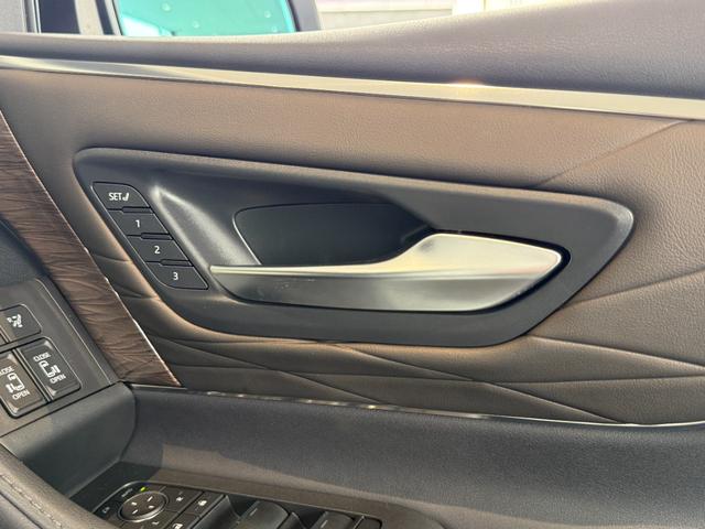 ヴェルファイアハイブリッド エグゼクティブラウンジ　モデリスタエアロ　シグネチャー　ＪＢＬサウンドナビ　サンルーフ　フリップダウンモニター　パノラミックビュー　デジタルミラー　ブラインドスポット　純正１９ＡＷ　ドラレコ前後　ＨＵＤ　　ＡＣ１００Ｖ（47枚目）