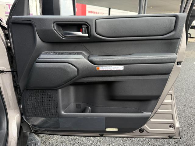 ランドクルーザー250 VX サンルーフ デジタルインナーミラー JBLサウンド トヨタチームメイト ヒッチメンバー シートヒーター&シートクーラー ヘッドアップディスプレイ リアフォグランプ 純正AW(36枚目)