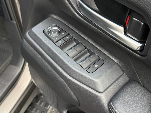 ランドクルーザー250 VX サンルーフ デジタルインナーミラー JBLサウンド トヨタチームメイト ヒッチメンバー シートヒーター&シートクーラー ヘッドアップディスプレイ リアフォグランプ 純正AW(37枚目)