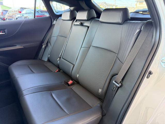 ハリアーハイブリッド Ｚ　レザーパッケージ・ナイトシェード　パノラマルーフ　ＡＣ１００Ｖ　本革　１２．３ＪＢＬサウンドナビ　パノラミックビュー　デジタルミラー　ブラインドスポット　シートヒーターシートクーラー　パワーシート　ステアリングヒーター　ＥＴＣ２．０（49枚目）