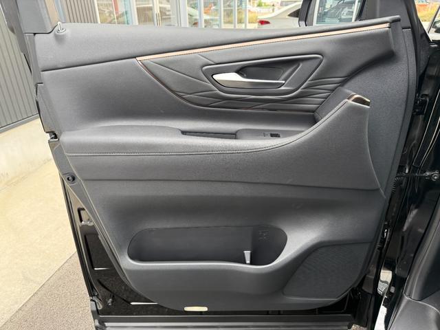 アルファードハイブリッド Ｚ　サンルーフ　チームメイト　モデリスタ　１３．２型後席モニター　ステップ　ＨＵＤ　デジタルミラー　１４型ディスプレイオーディオ　パノラミックビュー　ブラインドスポット　　シートクーラー　シートヒーター（42枚目）