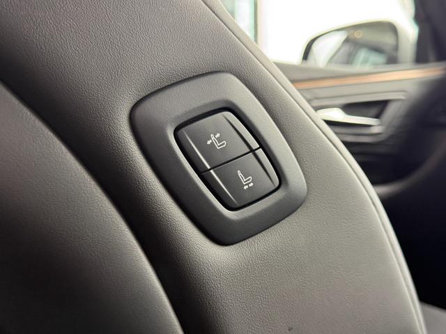 アルファードハイブリッド Ｚ　サンルーフ　チームメイト　１３．２型後席モニター　ステップ　ＨＵＤ　デジタルミラー　１４型ディスプレイオーディオ　パノラミックビュー　ブラインドスポット　ＥＴＣ２．０　シートクーラー　シートヒーター（52枚目）