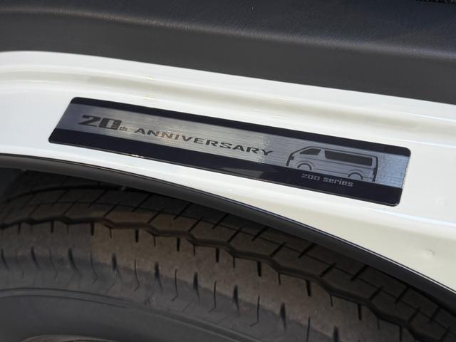 ハイエースバン 7インチナビ デジタルミラー 両側PWスライド パノラミックビュー 4WD バックカメラ TV ステアリングスイッチ 純正タイヤ プッシュスタート オートハイビーム スペアタイヤ 電動格納ミラー(45枚目)