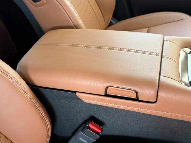 ヴェルファイアハイブリッド Ｚ　プレミア　ＧＲエアロユニバーサルステップ　独立ツインムーンルーフ　１３．２フリップダウンモニター　パノラミックビュー　デジタルミラー　ブラインドスポットモニター　ドラレコ前後　ＨＵＤ（60枚目）