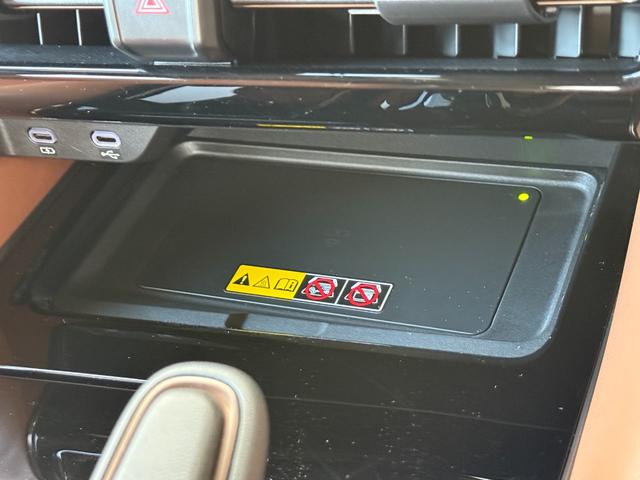 ヴェルファイアハイブリッド Ｚ　プレミア　ＧＲエアロユニバーサルステップ　独立ツインムーンルーフ　１３．２フリップダウンモニター　パノラミックビュー　デジタルミラー　ブラインドスポットモニター　ドラレコ前後　ＨＵＤ（62枚目）