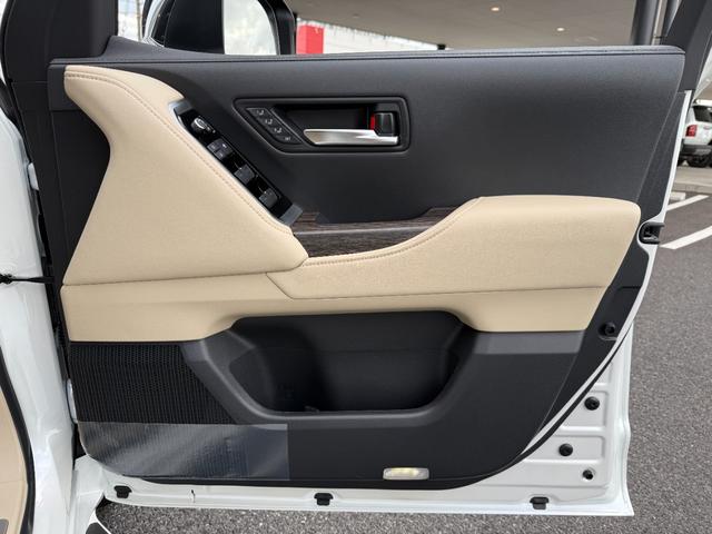 ランドクルーザー ＺＸ　モデリスタエアロフェンダー　ＪＢＬサウンド　リヤデフロック　ルーフレール　トノカバー　クールＢＯＸ　リアエンターテイメント　寒冷地仕様　空気圧センサー（41枚目）