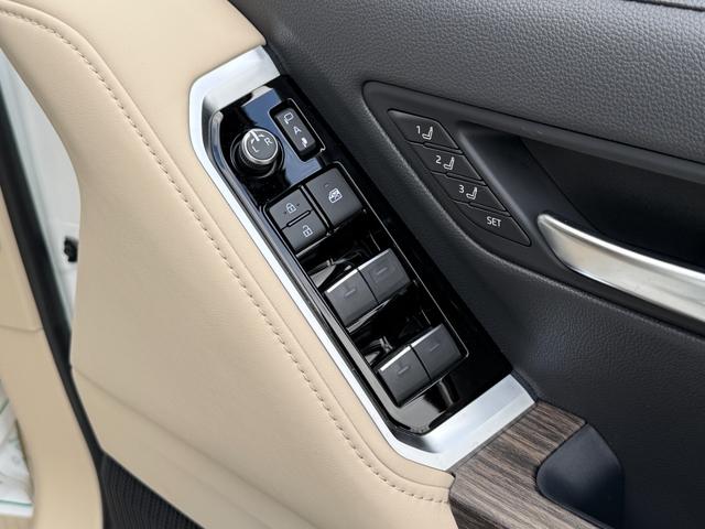 ランドクルーザー ＺＸ　モデリスタエアロフェンダー　ＪＢＬサウンド　リヤデフロック　ルーフレール　トノカバー　クールＢＯＸ　リアエンターテイメント　寒冷地仕様　空気圧センサー（42枚目）