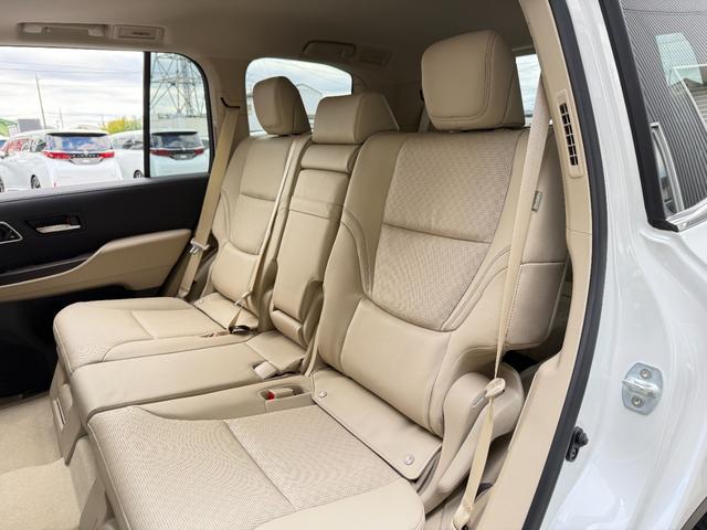 ランドクルーザー ＺＸ　モデリスタエアロフェンダー　ＪＢＬサウンド　リヤデフロック　ルーフレール　トノカバー　クールＢＯＸ　リアエンターテイメント　寒冷地仕様　空気圧センサー（50枚目）