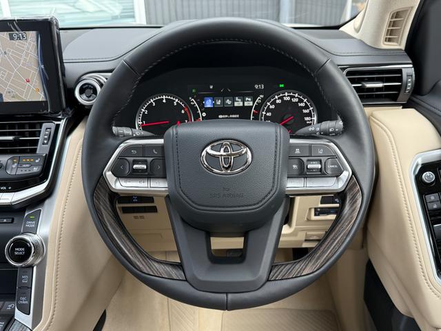 ランドクルーザー ＺＸ　モデリスタエアロフェンダー　ＪＢＬサウンド　リヤデフロック　ルーフレール　トノカバー　クールＢＯＸ　リアエンターテイメント　寒冷地仕様　空気圧センサー（58枚目）