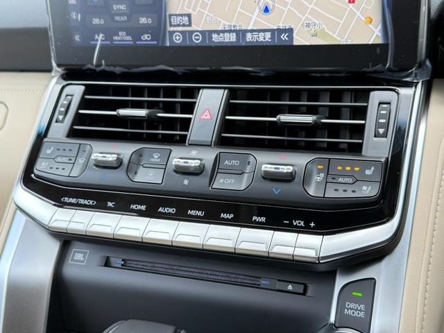 ランドクルーザー ＺＸ　モデリスタエアロフェンダー　ＪＢＬサウンド　リヤデフロック　ルーフレール　トノカバー　クールＢＯＸ　リアエンターテイメント　寒冷地仕様　空気圧センサー（67枚目）