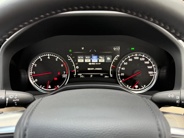 ランドクルーザー ＺＸ　モデリスタエアロフェンダー　ＪＢＬサウンド　リヤデフロック　ルーフレール　トノカバー　クールＢＯＸ　リアエンターテイメント　寒冷地仕様　空気圧センサー（70枚目）