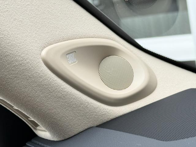 ランドクルーザー ＺＸ　モデリスタエアロフェンダー　ＪＢＬサウンド　リヤデフロック　ルーフレール　トノカバー　クールＢＯＸ　リアエンターテイメント　寒冷地仕様　空気圧センサー（71枚目）