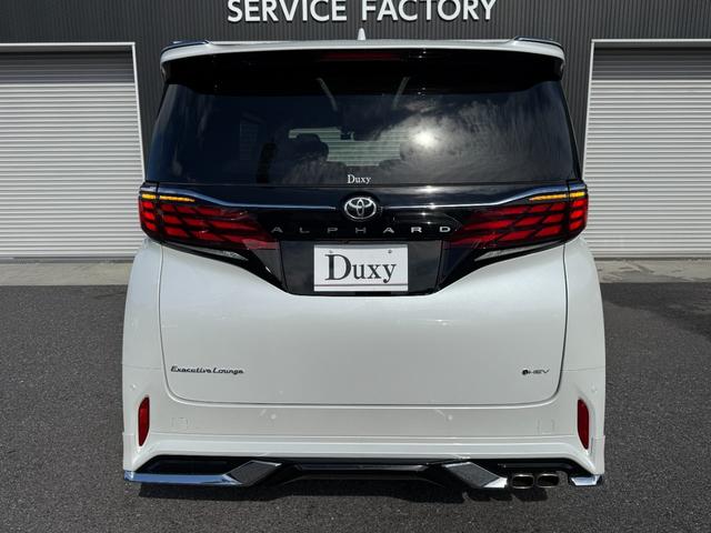 アルファードハイブリッド エグゼクティブラウンジ　モデリスタエアロ　グリルカバー　ツインムーンルーフ　デジタルインナーミラー　ヘッドアップディスプレイ　１３．２インチフリップダウンモニター　電動リアゲート　ブラインドスポットモニター（14枚目）