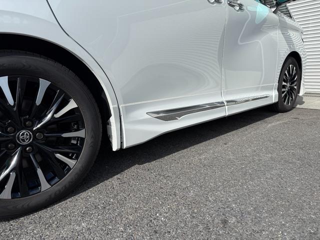 アルファードハイブリッド エグゼクティブラウンジ　モデリスタエアロ　グリルカバー　ツインムーンルーフ　デジタルインナーミラー　ヘッドアップディスプレイ　１３．２インチフリップダウンモニター　電動リアゲート　ブラインドスポットモニター（29枚目）