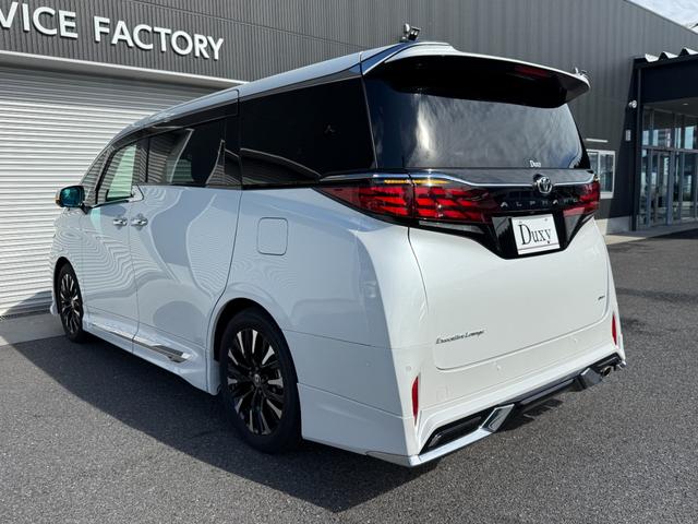 アルファードハイブリッド エグゼクティブラウンジ　モデリスタエアロ　グリルカバー　ツインムーンルーフ　デジタルインナーミラー　ヘッドアップディスプレイ　１３．２インチフリップダウンモニター　電動リアゲート　ブラインドスポットモニター（30枚目）