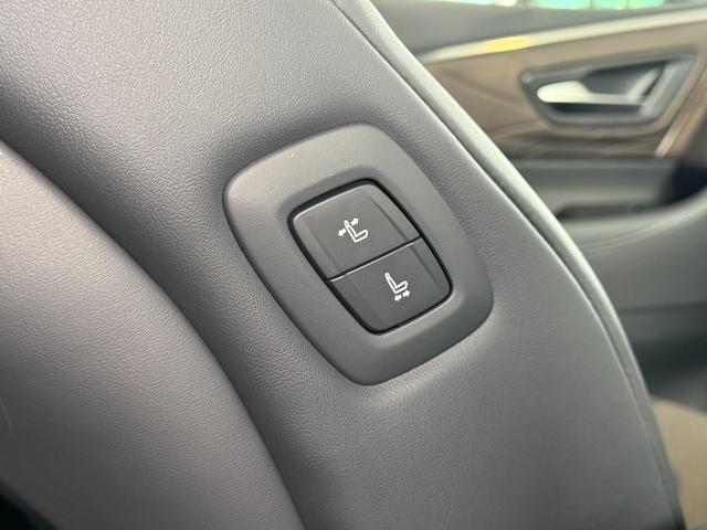 アルファードハイブリッド エグゼクティブラウンジ　モデリスタエアロ　グリルカバー　ツインムーンルーフ　デジタルインナーミラー　ヘッドアップディスプレイ　１３．２インチフリップダウンモニター　電動リアゲート　ブラインドスポットモニター（50枚目）