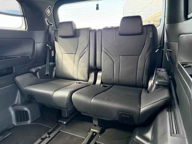 アルファードハイブリッド エグゼクティブラウンジ　モデリスタエアロ　グリルカバー　ツインムーンルーフ　デジタルインナーミラー　ヘッドアップディスプレイ　１３．２インチフリップダウンモニター　電動リアゲート　ブラインドスポットモニター（60枚目）