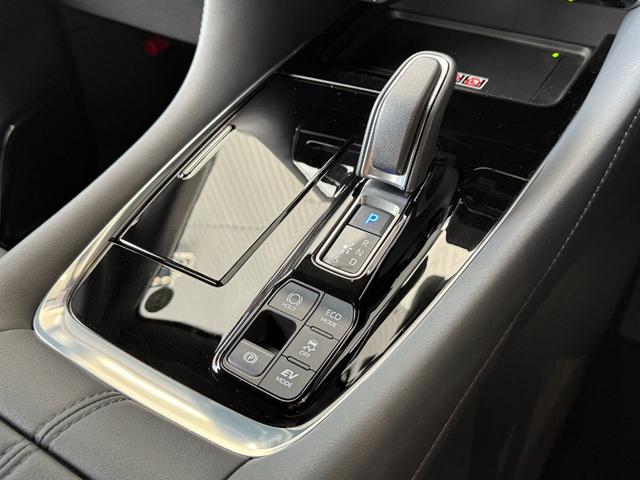 アルファードハイブリッド エグゼクティブラウンジ　モデリスタエアロ　グリルカバー　ツインムーンルーフ　デジタルインナーミラー　ヘッドアップディスプレイ　１３．２インチフリップダウンモニター　電動リアゲート　ブラインドスポットモニター（68枚目）