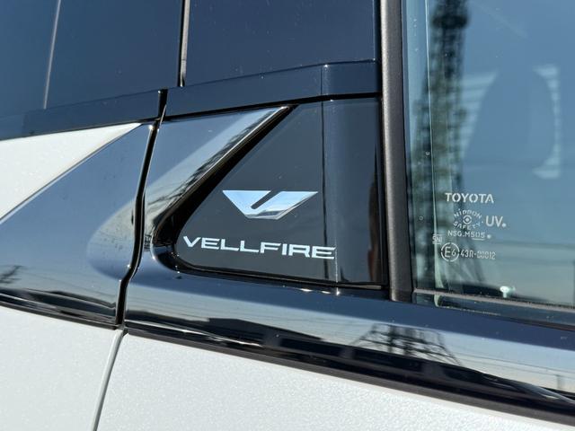 ヴェルファイアハイブリッド Ｚ　プレミア　モデリスタエアロ　　ツインムーンルーフ　デジタルインナーミラー　１３．２インチフリップダウンモニター　ヘッドアップディスプレイ　ドラレコ前後　プレミアムサウンド　スペアタイヤ（26枚目）
