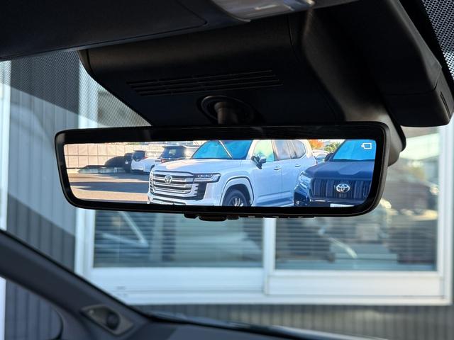 アルファードハイブリッド エグゼクティブラウンジ　１４型ＪＢＬサウンドナビ　モデリスタ　ムーンルーフ　後席モニター　ユニバーサルステップ　デジタルミラー　パノラミックビュー　純正１９ＡＷ　寒冷地　ＨＵＤ　ブラインドスポット　ＡＣ１００Ｖ　４ＷＤ（6枚目）