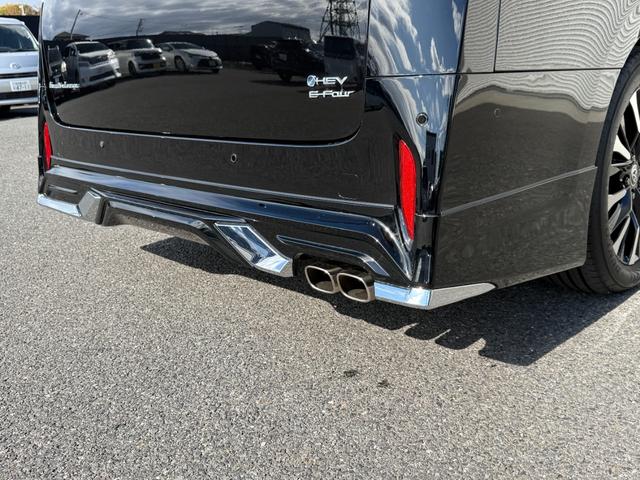 アルファードハイブリッド エグゼクティブラウンジ　１４型ＪＢＬサウンドナビ　モデリスタ　ムーンルーフ　後席モニター　ユニバーサルステップ　デジタルミラー　パノラミックビュー　純正１９ＡＷ　寒冷地　ＨＵＤ　ブラインドスポット　ＡＣ１００Ｖ　４ＷＤ（40枚目）