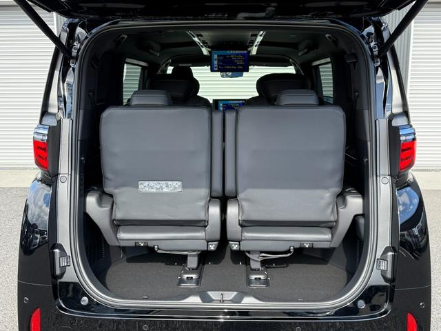 アルファードハイブリッド エグゼクティブラウンジ　１４型ＪＢＬサウンドナビ　モデリスタ　ムーンルーフ　後席モニター　ユニバーサルステップ　デジタルミラー　パノラミックビュー　純正１９ＡＷ　寒冷地　ＨＵＤ　ブラインドスポット　ＡＣ１００Ｖ　４ＷＤ（41枚目）