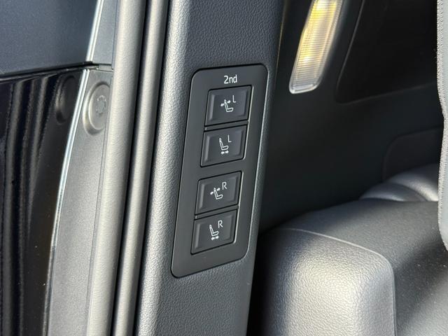 アルファードハイブリッド エグゼクティブラウンジ　１４型ＪＢＬサウンドナビ　モデリスタ　ムーンルーフ　後席モニター　ユニバーサルステップ　デジタルミラー　パノラミックビュー　純正１９ＡＷ　寒冷地　ＨＵＤ　ブラインドスポット　ＡＣ１００Ｖ　４ＷＤ（42枚目）