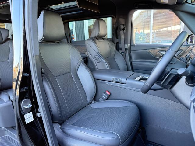 アルファードハイブリッド エグゼクティブラウンジ　１４型ＪＢＬサウンドナビ　モデリスタ　ムーンルーフ　後席モニター　ユニバーサルステップ　デジタルミラー　パノラミックビュー　純正１９ＡＷ　寒冷地　ＨＵＤ　ブラインドスポット　ＡＣ１００Ｖ　４ＷＤ（50枚目）