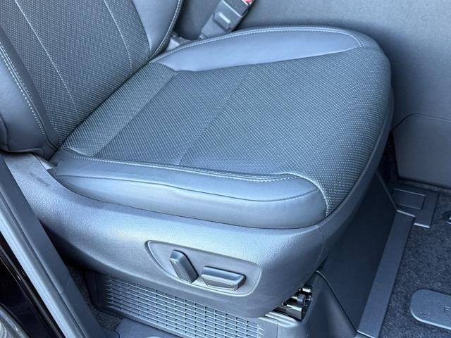 アルファードハイブリッド エグゼクティブラウンジ　１４型ＪＢＬサウンドナビ　モデリスタ　ムーンルーフ　後席モニター　ユニバーサルステップ　デジタルミラー　パノラミックビュー　純正１９ＡＷ　寒冷地　ＨＵＤ　ブラインドスポット　ＡＣ１００Ｖ　４ＷＤ（51枚目）