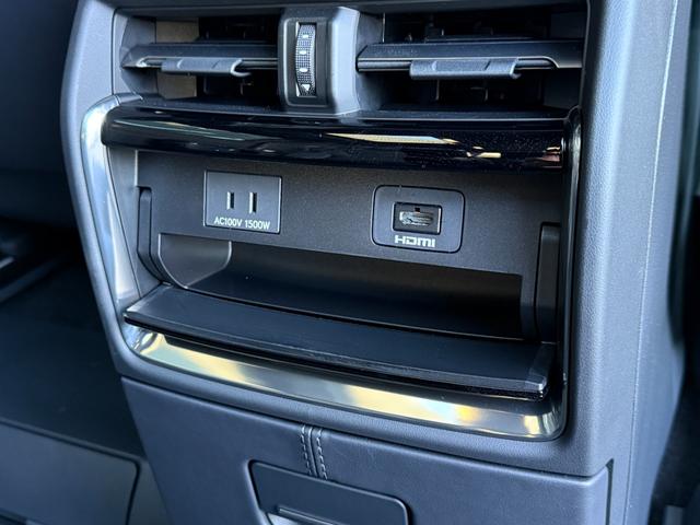 アルファードハイブリッド エグゼクティブラウンジ　１４型ＪＢＬサウンドナビ　モデリスタ　ムーンルーフ　後席モニター　ユニバーサルステップ　デジタルミラー　パノラミックビュー　純正１９ＡＷ　寒冷地　ＨＵＤ　ブラインドスポット　ＡＣ１００Ｖ　４ＷＤ（55枚目）