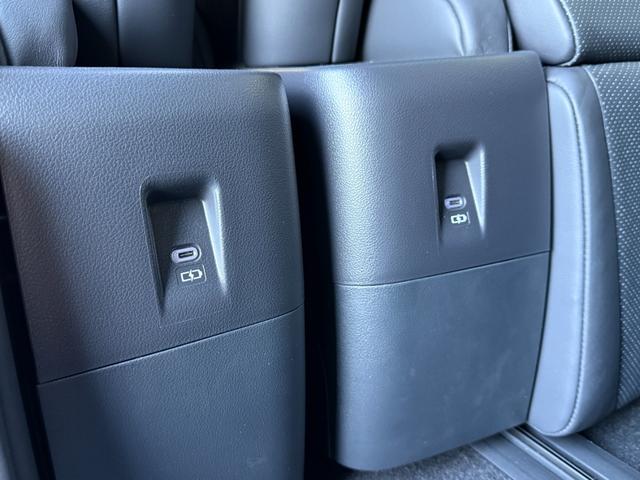 アルファードハイブリッド エグゼクティブラウンジ　１４型ＪＢＬサウンドナビ　モデリスタ　ムーンルーフ　後席モニター　ユニバーサルステップ　デジタルミラー　パノラミックビュー　純正１９ＡＷ　寒冷地　ＨＵＤ　ブラインドスポット　ＡＣ１００Ｖ　４ＷＤ（60枚目）