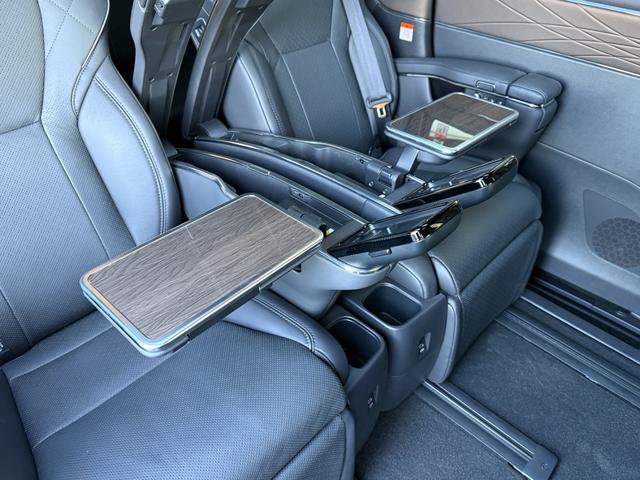 アルファードハイブリッド エグゼクティブラウンジ　１４型ＪＢＬサウンドナビ　モデリスタ　ムーンルーフ　後席モニター　ユニバーサルステップ　デジタルミラー　パノラミックビュー　純正１９ＡＷ　寒冷地　ＨＵＤ　ブラインドスポット　ＡＣ１００Ｖ　４ＷＤ（61枚目）