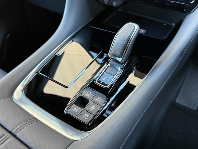 アルファードハイブリッド エグゼクティブラウンジ　１４型ＪＢＬサウンドナビ　モデリスタ　ムーンルーフ　後席モニター　ユニバーサルステップ　デジタルミラー　パノラミックビュー　純正１９ＡＷ　寒冷地　ＨＵＤ　ブラインドスポット　ＡＣ１００Ｖ　４ＷＤ（72枚目）