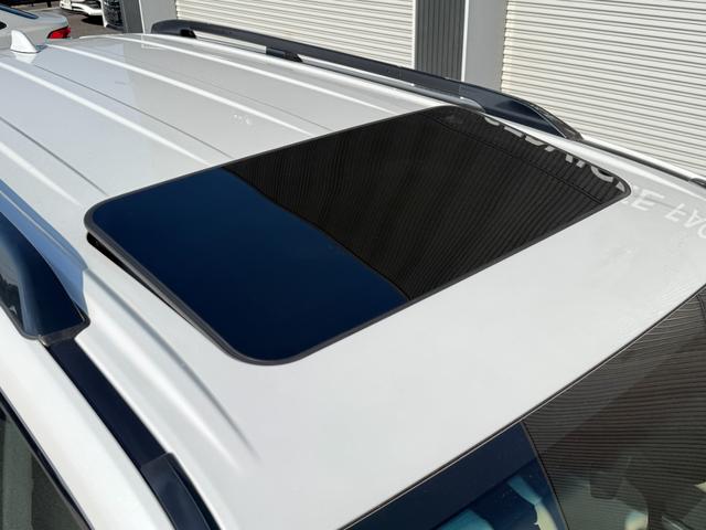 ランドクルーザー ＺＸ　サンルーフ　ＪＢＬサウンドナビ　リアエンターテイメント　モデリスタエアロ　　フェンダー　ルーフレール　パノラミックビュー　ブラインドスポット　シートヒーター＆シートクーラー　　ＥＴＣ２．０　ＨＵＤ（2枚目）