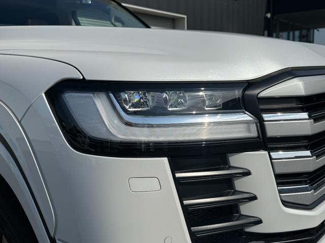 ランドクルーザー ＺＸ　サンルーフ　ＪＢＬサウンドナビ　リアエンターテイメント　モデリスタエアロ　　フェンダー　ルーフレール　パノラミックビュー　ブラインドスポット　シートヒーター＆シートクーラー　　ＥＴＣ２．０　ＨＵＤ（21枚目）