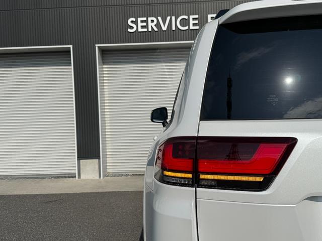 ランドクルーザー ＺＸ　サンルーフ　ＪＢＬサウンドナビ　リアエンターテイメント　モデリスタエアロ　　フェンダー　ルーフレール　パノラミックビュー　ブラインドスポット　シートヒーター＆シートクーラー　　ＥＴＣ２．０　ＨＵＤ（31枚目）