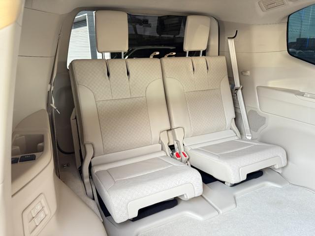 ランドクルーザー ＺＸ　サンルーフ　ＪＢＬサウンドナビ　リアエンターテイメント　モデリスタエアロ　　フェンダー　ルーフレール　パノラミックビュー　ブラインドスポット　シートヒーター＆シートクーラー　　ＥＴＣ２．０　ＨＵＤ（51枚目）