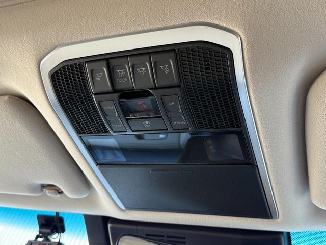 ランドクルーザー ＺＸ　サンルーフ　ＪＢＬサウンドナビ　リアエンターテイメント　モデリスタエアロ　　フェンダー　ルーフレール　パノラミックビュー　ブラインドスポット　シートヒーター＆シートクーラー　　ＥＴＣ２．０　ＨＵＤ（68枚目）