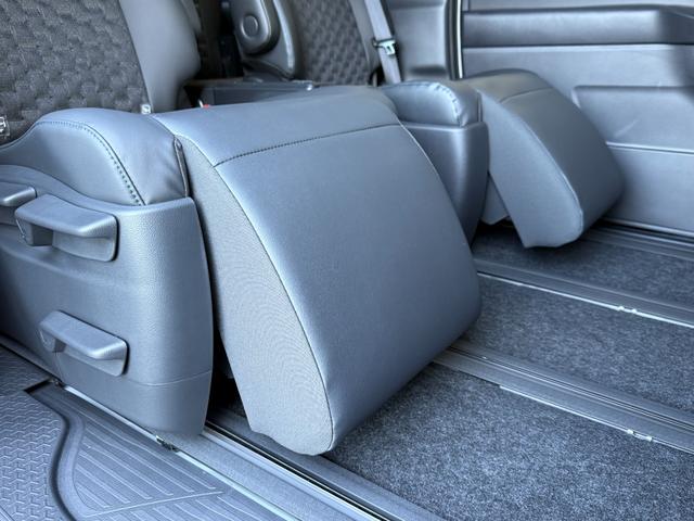 ヴォクシー ハイブリッドS-Z 10.5インチDA 13.2型後席モニター 快適利便PKG デジタルミラー アドバンスドライブ ヘッドアップディスプレイ トヨタチームメイト 3眼LEDヘッドライト ブラインドスポットモニター(8枚目)