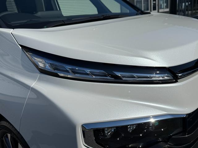 ヴォクシー ハイブリッドS-Z 10.5インチDA 13.2型後席モニター 快適利便PKG デジタルミラー アドバンスドライブ ヘッドアップディスプレイ トヨタチームメイト 3眼LEDヘッドライト ブラインドスポットモニター(19枚目)