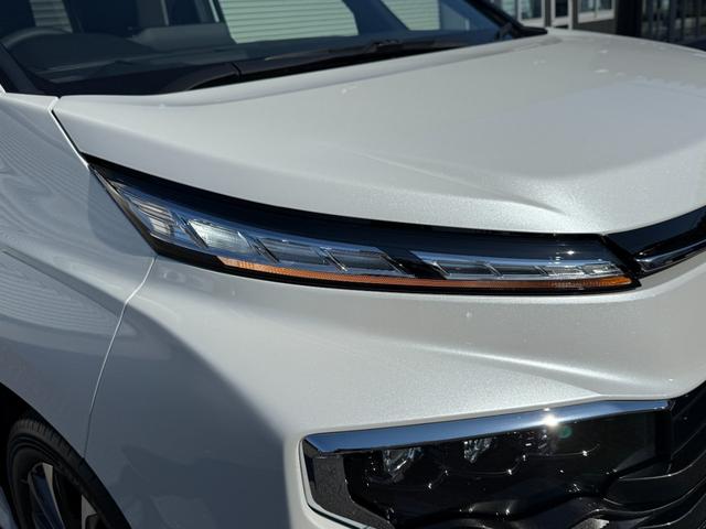 ヴォクシー ハイブリッドS-Z 10.5インチDA 13.2型後席モニター 快適利便PKG デジタルミラー アドバンスドライブ ヘッドアップディスプレイ トヨタチームメイト 3眼LEDヘッドライト ブラインドスポットモニター(20枚目)