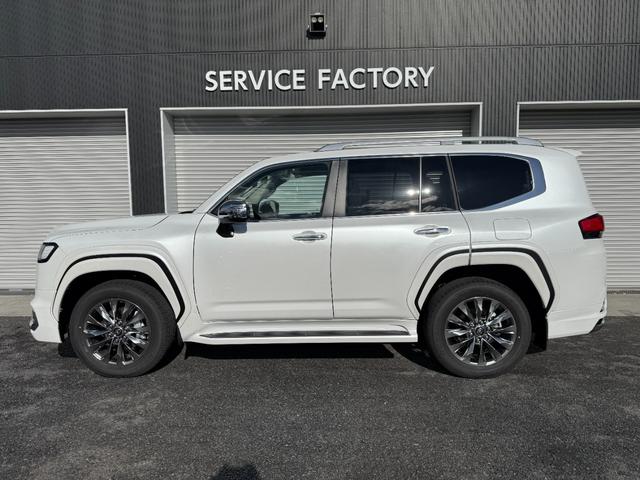 ランドクルーザー ZX 2025年改モデル 特別限定ローン 12.3型プレミアムサウンドナビ サンルーフ リアエンターテイメントシステム リヤ電動デフロック 寒冷地 モデリスタエアロキット USB充電タイプC フルセグTV(13枚目)